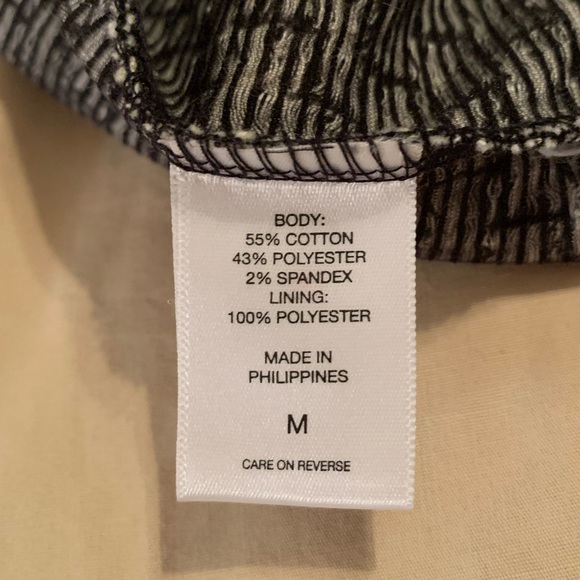 NEW YORK AND COMPANY “stretch” woman’s dress - Picture 4 of 5